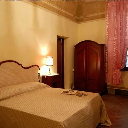 Antica Piazza Dei Miracoli 3*