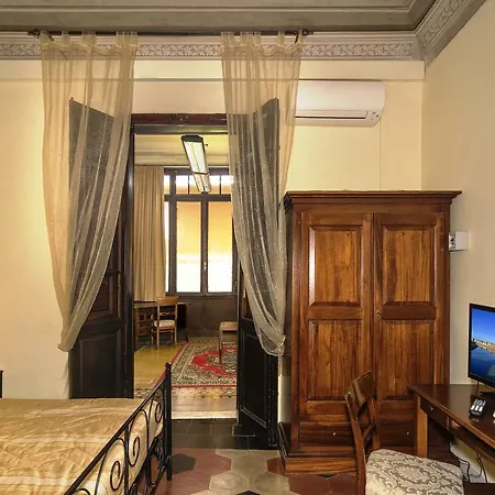 Bed & Breakfast Antica Piazza Dei Miracoli 3*